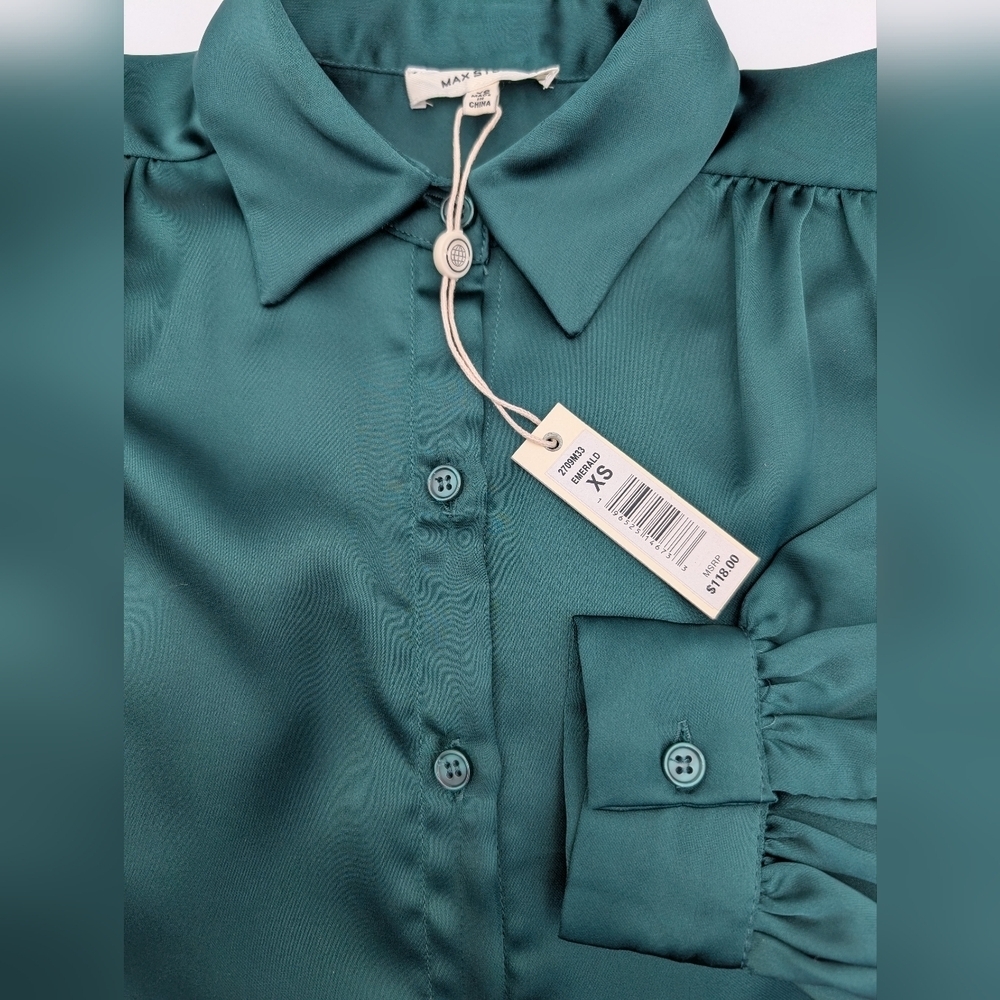 MAX STUDIO Emerald Green Blouse Polyester Women's Long Sleeve Size XS - Picture 7 of 17